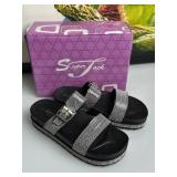 New Super Sack Sandals Size 11