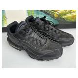 Nike AirMax Tennis Shoes Size 12