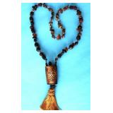 TIBETAN-STYLE MALA BEAD NECKLACE