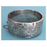 STERLING SILVER HINGED BRACELET