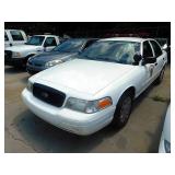 64004 - 2011 Crown Vic
