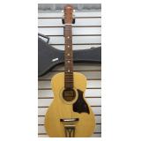 Regal Acoustic Guitar W/Hard Case