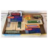HO Gauge Model Train Box Cars