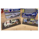 1:24 Scale NASCAR Replicas w/ Plastic Cases
