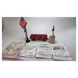 Lionel Train Car Lamp Posts Flag Pole And Manuals