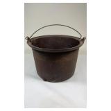 12"x8ï¿½ Cast Iron Pot