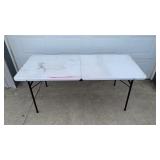 6ï¿½ Plastic Top Folding Table