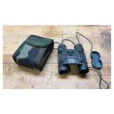 Bushnell Ensign Binoculars 8x-25x W/Case