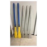 2 Plastic & 3 Metal Oars