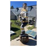 8ï¿½ Wood Boston Bruins Figure