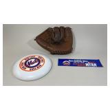 Catchers Mitt W/NY Mets Items