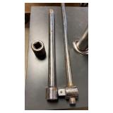 1" Drive 22ï¿½ Long Breaker Bar With 18ï¿½  Extension