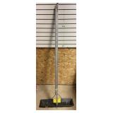 Melnor Roof Shovel