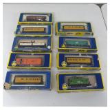 9 AHM Model Train Cars