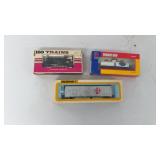 HO 2-6-0 Locomotive & 2 Cars