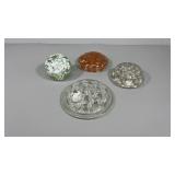 3 Glass Frogs and 1 Paper Weight
