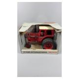 Ertl International 1566 Tractor