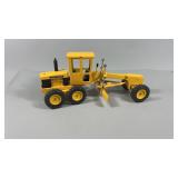 Ertl 1:64 John Deere 772B Die Cast