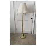 Standing Lamp w/ Shade