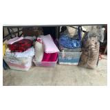 Blankets,Pillows,Linens