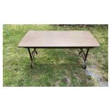 4ï¿½ x 2ï¿½ Folding Table