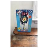 Animated Wall Clock M&M