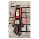 2-Ton Hydraulic Floor Jack