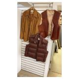 2 Menï¿½s Leather Vest and Leather Jacket XL