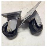2 Swivel wheels