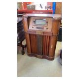 Vintage General Electric Tube Radio