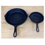 2 Griswold Frying Pans