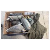 Duck Decoys 8 Count And 1 Duck Bag