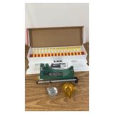 RCBS 5-0-2 Reloading Scale and Lee Powder M