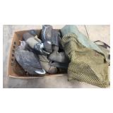 Duck Decoys 8 Count And 1 Duck Bag