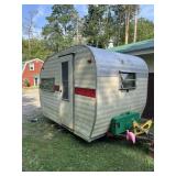 Small Single Axle Camping Trailer