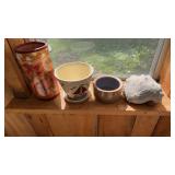 Shelf W/ Planters, Sm Crock, Sea Shell