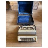 Poolo Soprani Accordian W/ Case