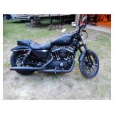 2016 Harley Davidson "Iron 883" Motor Cycle