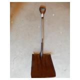 Metal Shovel With Wood Handle