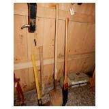 Round Pointed Wood Handle Shovel, Splitting