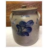 Lyons 1 Gal. Crock w/ Lid & Blue Flower