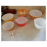 6- Pyrex  & Fire King Bowls