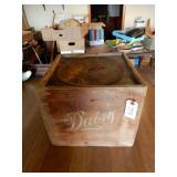 Daisy Dove Tail Box w/ Metal Cylinder