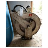 Wall Mount Reel Master - Use with Oil