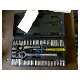 40 Pc. Ratchet/Socket Set 1/4" Drive