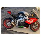 (CA) 2018 Aprilia RSV4