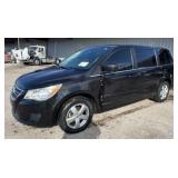 (TX) 2010 Volkswagen Routan