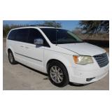 (TX) 2009 Chrysler Town & Country