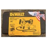 (TX) DeWalt - Grease Gun Kit
