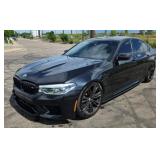 (CO) 2019 BMW M5
